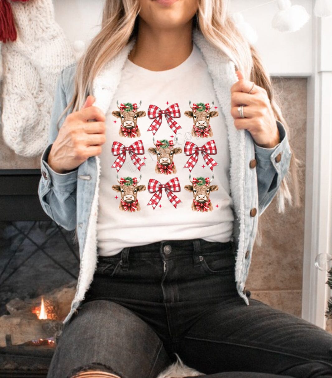 Christmas Cows and bows Tee Shirt