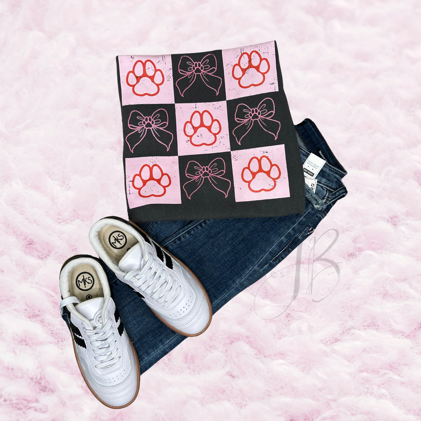 Paws & Bows Tee